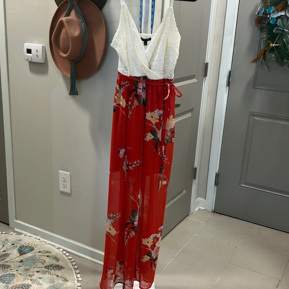 Elegant Floral Red and White Dress